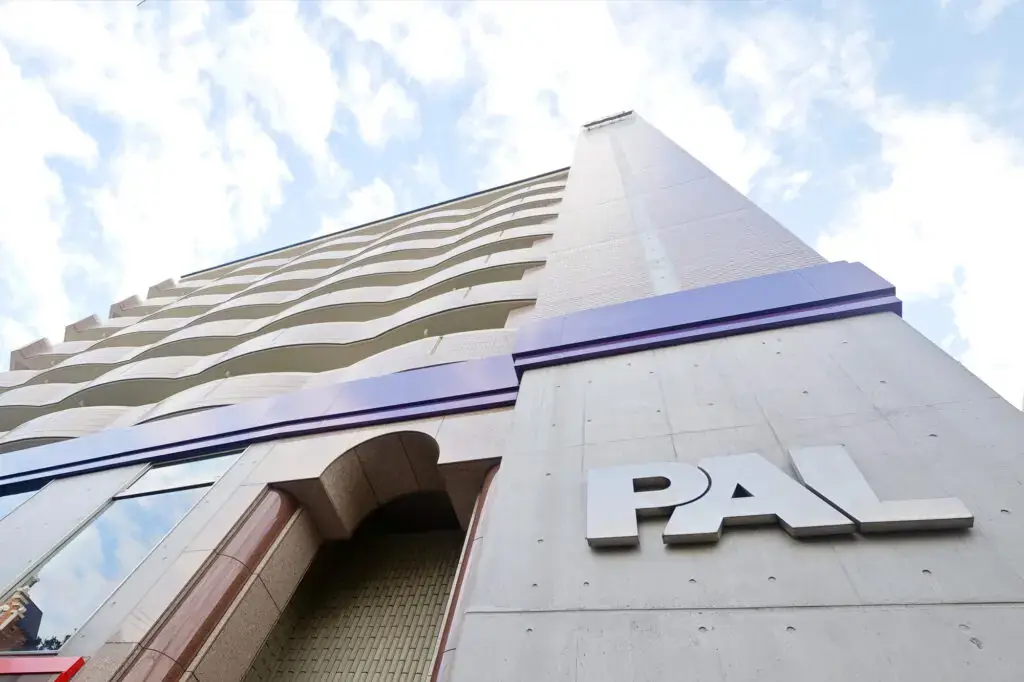 PARK SIDE PAL の外観(PALの文字)